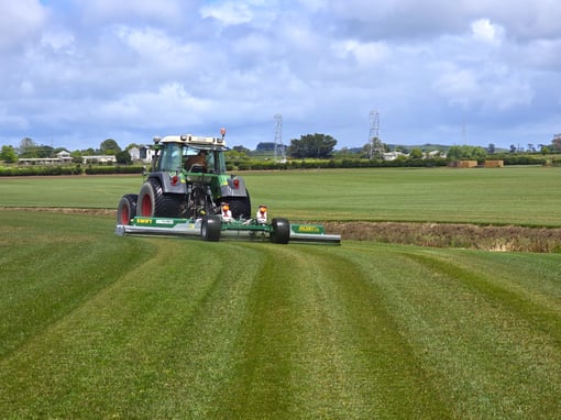 Major Swift Finishing Mower Winged Trailed for Perfect Field Finish