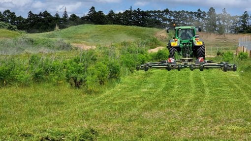 Spearhead Batwing Topper Mower Wide Area