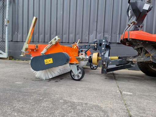 Tuchel Simplex 1.5m Sweeper front mounted